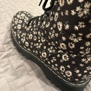 UNIONBAY Black Lace-Up Boots